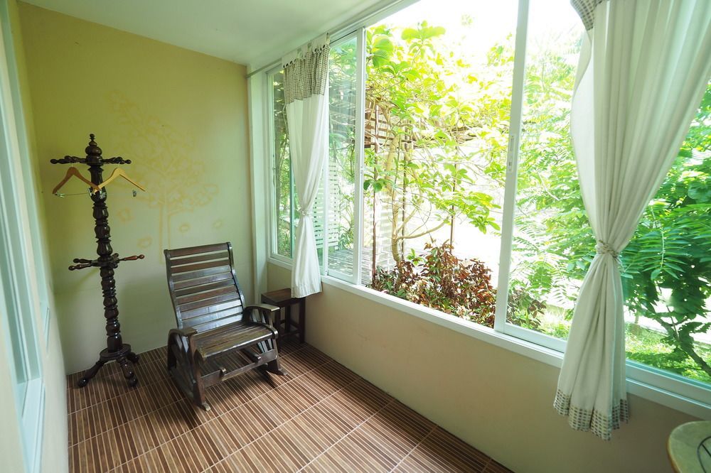 Baan Suan Resort Juree Punsuk Супхан Бури Екстериор снимка