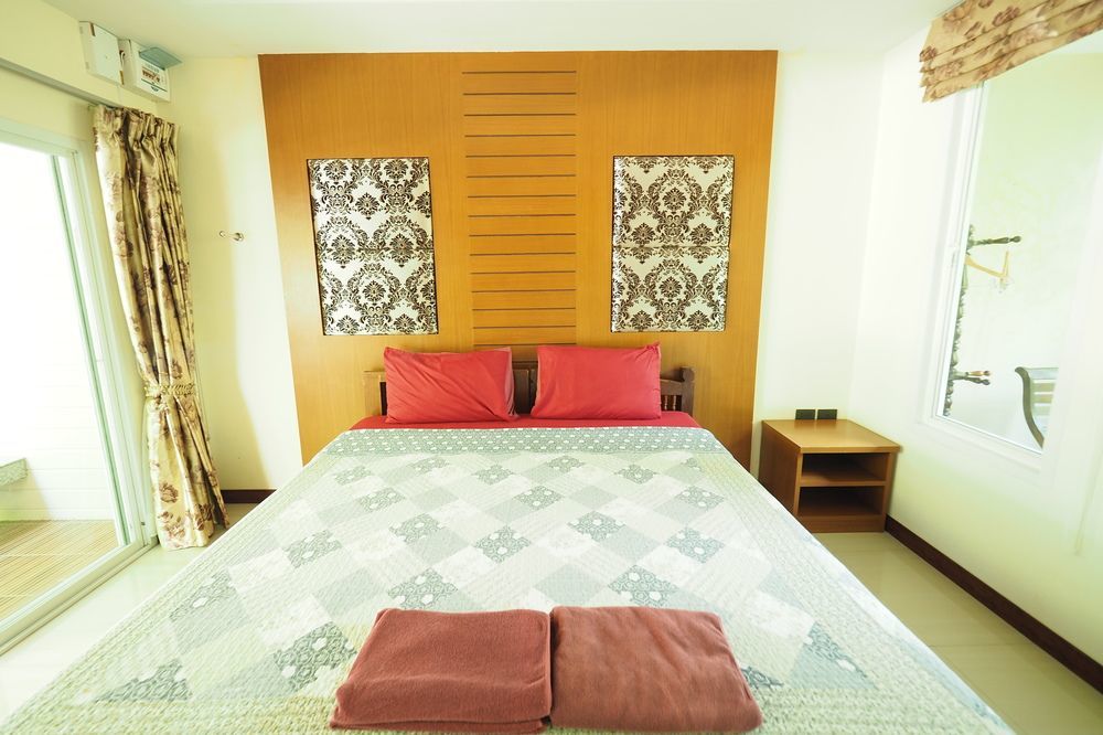 Baan Suan Resort Juree Punsuk Супхан Бури Екстериор снимка