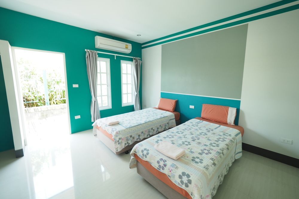 Baan Suan Resort Juree Punsuk Супхан Бури Екстериор снимка